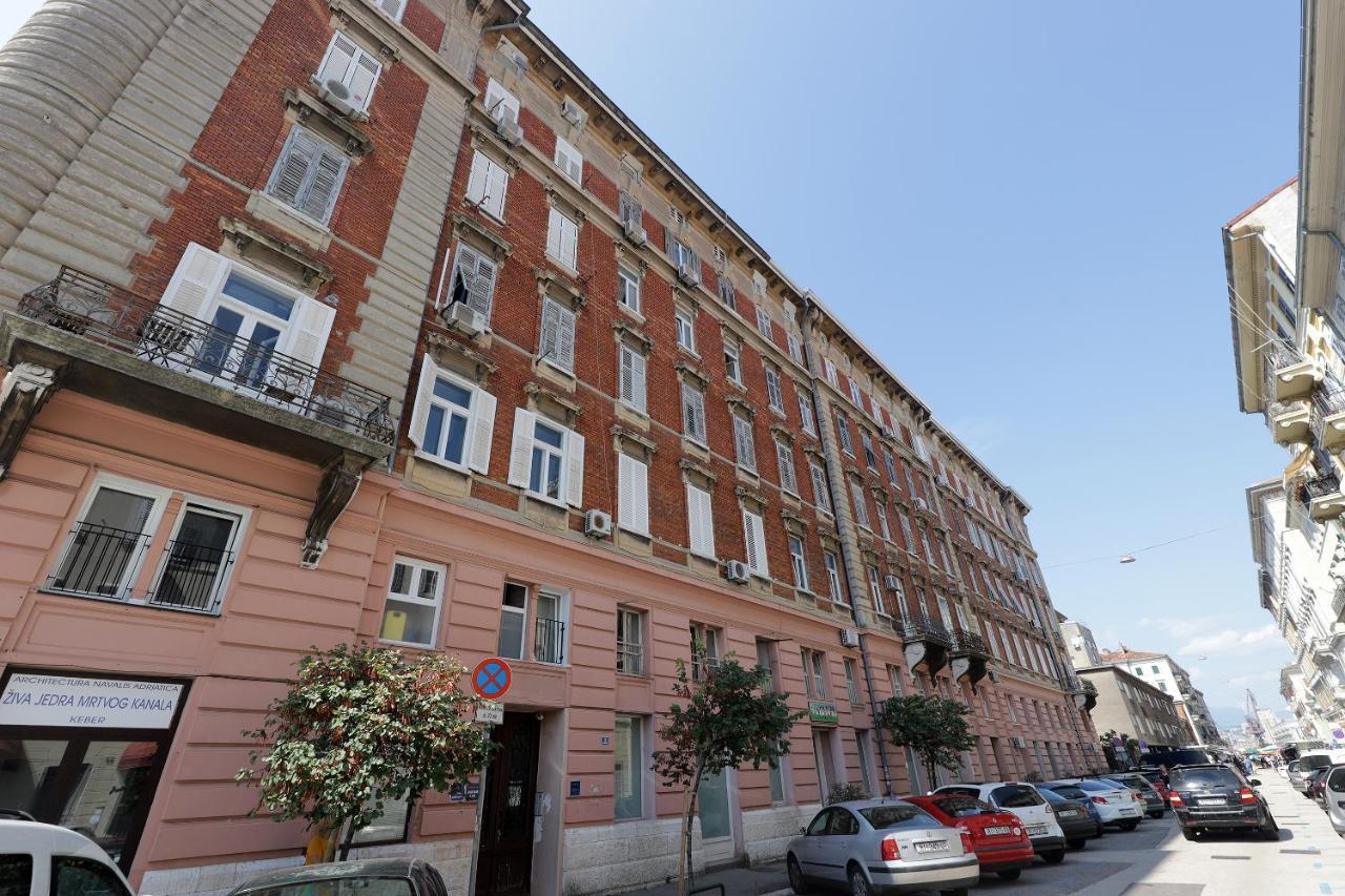 Sweet Loft Apartment "Blue" In Rijeka Center Exterior photo
